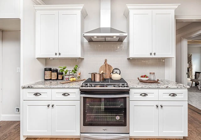 White Kitchen Cabinets